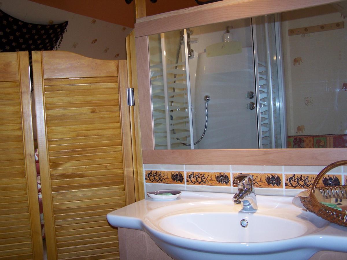 Une Chambre D'Hote Yvetot Εξωτερικό φωτογραφία